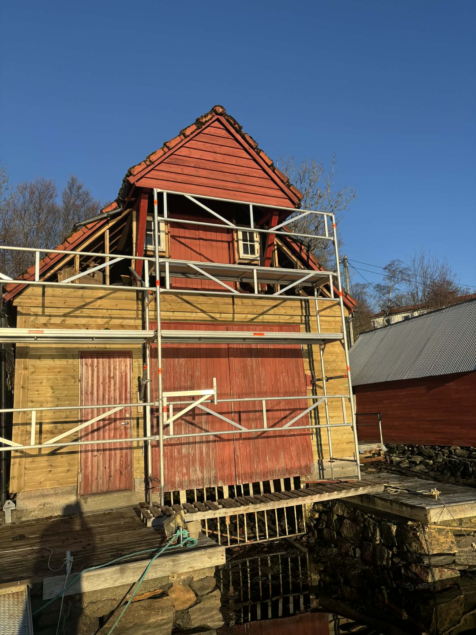 Ferdigstilt bolig med nytt tak og ny fasade